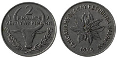2 франка 1975 Мадагаскар - Пуансеттия прекраснейшая или молочай прекраснейший